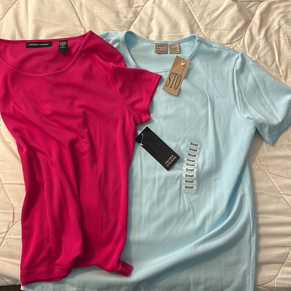 2 ladies tops.